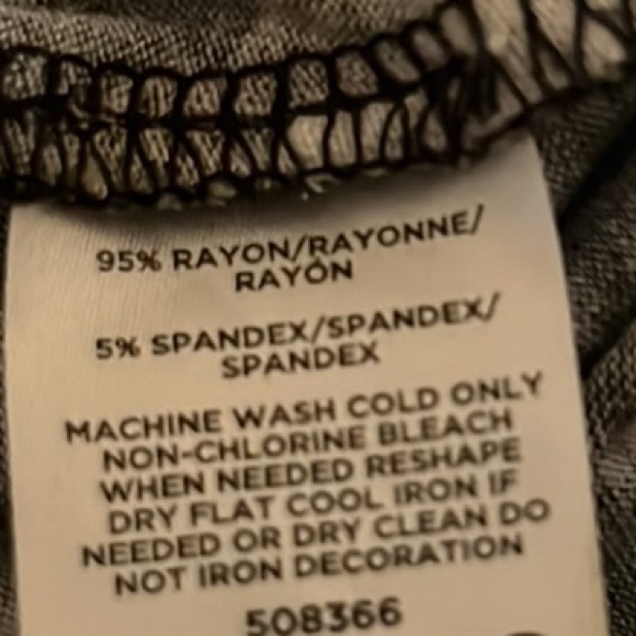 Women’s LOFT Outlet, V-Neck, Button Down Draped Hem Top, Multi Colors, Small - Picture 4 of 4